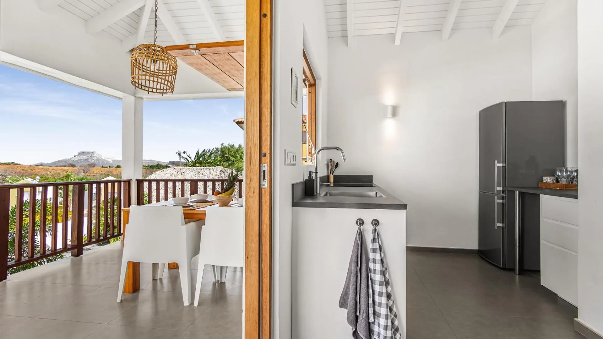 Willemstad - Mini Resort - 2 Beds - Pool - Garden