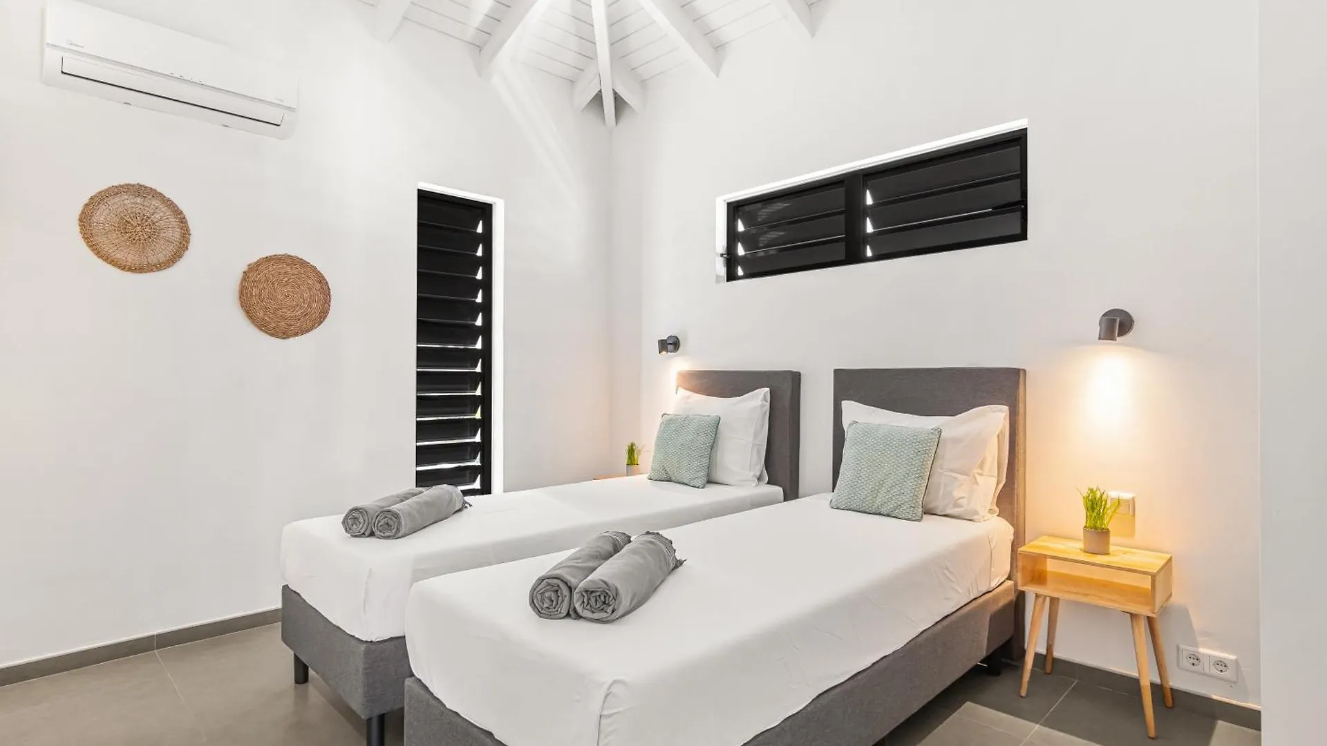 شقة Willemstad - Mini Resort - 2 Beds - Pool - Garden